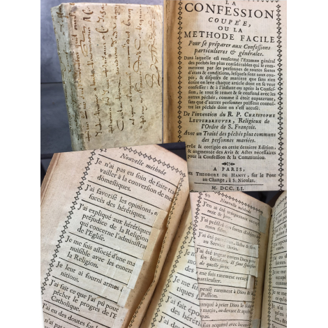 La confession coupée livre à système Leuterbreuver Paris Hansy 1751 Reliure ancien vélin de réemploi